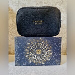 Chanel Holiday 2025 Limited Edition Cosmetic Pouch Case NWB GWP